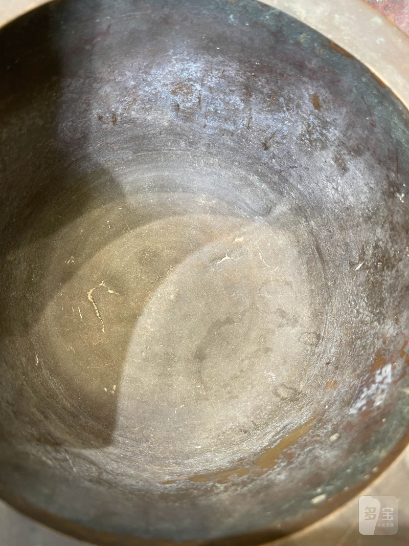 清 铜双龙赶珠纹花盆一对 - 图8